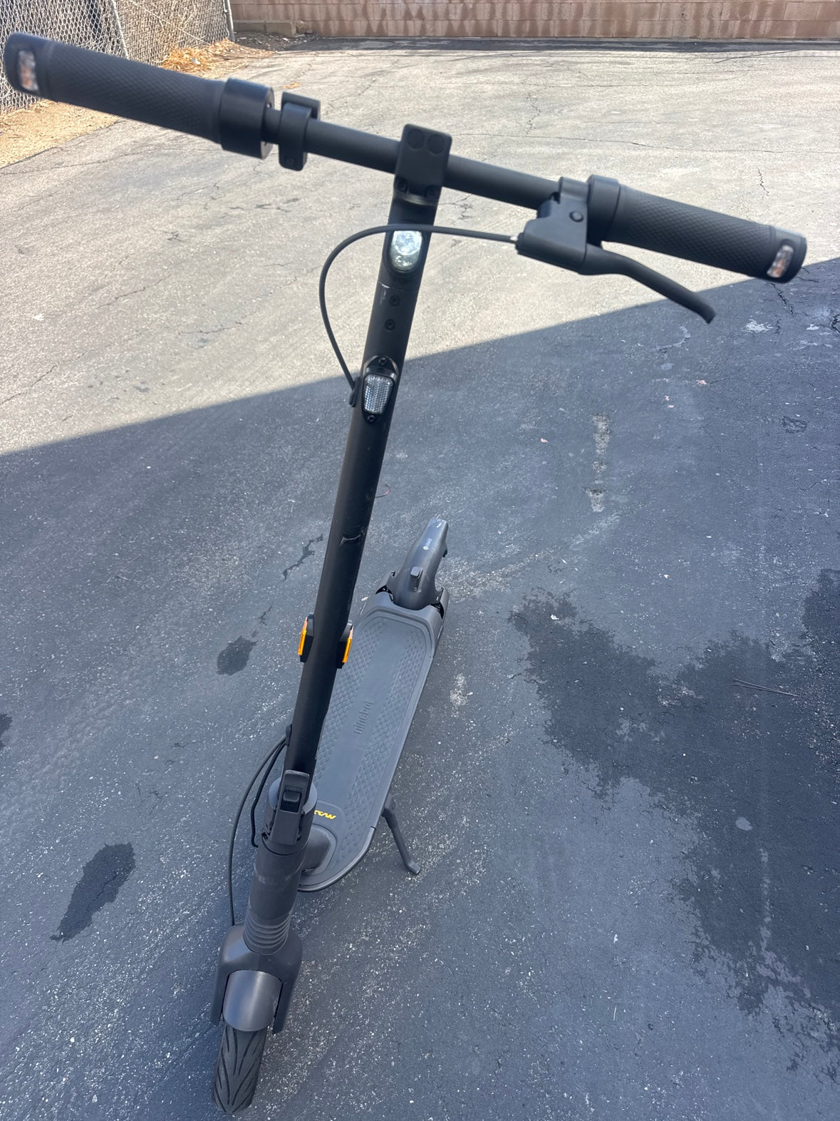 Segway Ninebot Max G2 Electric Scooter - 43 Mile Range, 22 MPH, Apple Find My - Black