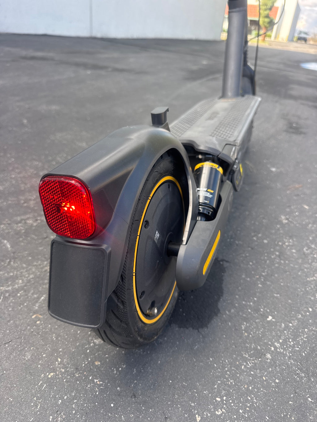 Segway Ninebot Max G2 Electric Scooter - 43 Mile Range, 22 MPH, Apple Find My - Black