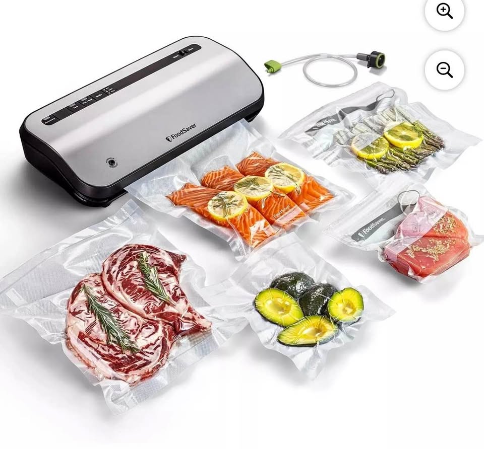 FoodSaver Preserve Vacuum Sealer, 14-Piece Starter Kit, Vacuum Seal Roll & Bags