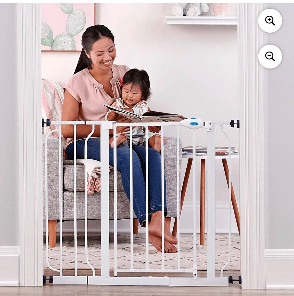 Regalo Extra Wide Walk-Through Baby Gate with Door