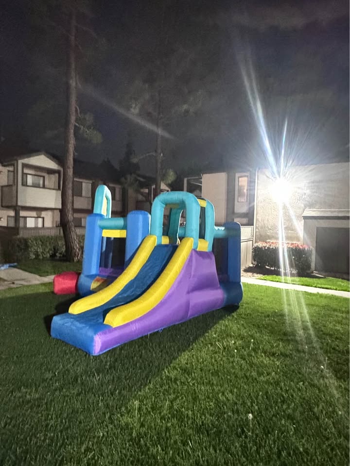 Kids Bounce House with Slide – Party Rental