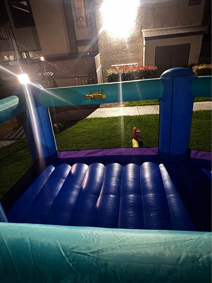Kids Bounce House with Slide – Party Rental