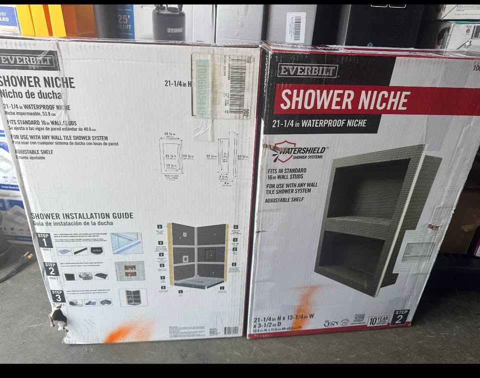 Everbilt Watershield Shower Niche w/ Adjustable Shelf 13.25”x21.25” x3.5”