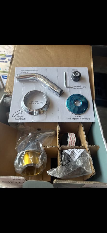 Glacier Bay Irena Chrome Tub & Shower Faucet Set 6-Spray w/ Valve