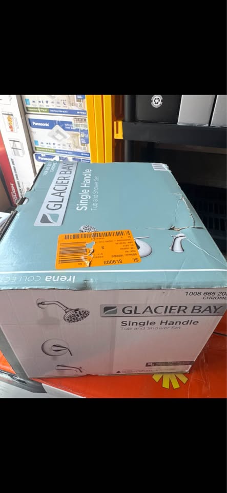 Glacier Bay Irena Chrome Tub & Shower Faucet Set 6-Spray w/ Valve