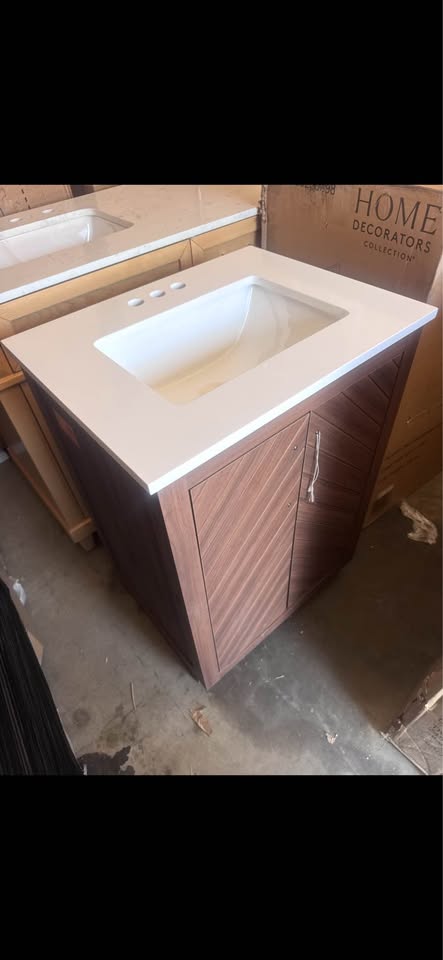 Glacier Bay Huckleberry 24” Spiced Walnut Bathroom Vanity w/ White Stone Top