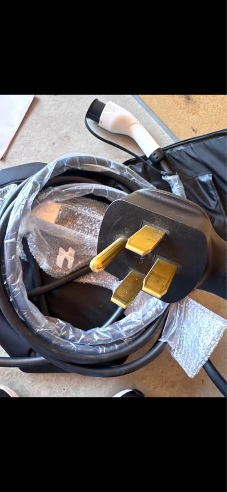 VEVOR Level 2 EV Charger 40A 240V, 25ft Cable