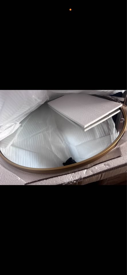 Brass 32 in. W x 32 in. H Round Vanity Mirror