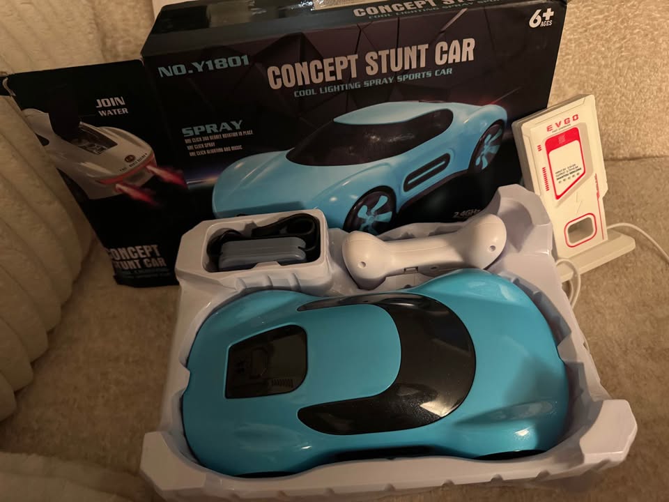 RC Spray Car with LED Lights & Charging Station