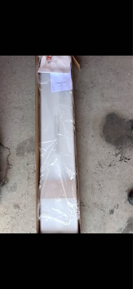 Commercial Electric 4ft LED Wrap Light 5600 Lumens 4000K