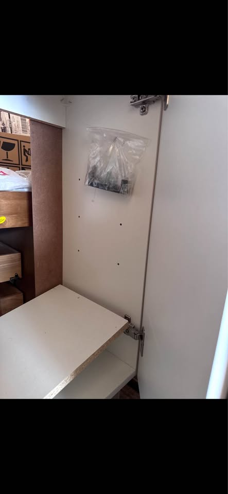 Glacier Bay 25” White Bathroom Vanity w/ Marble Top