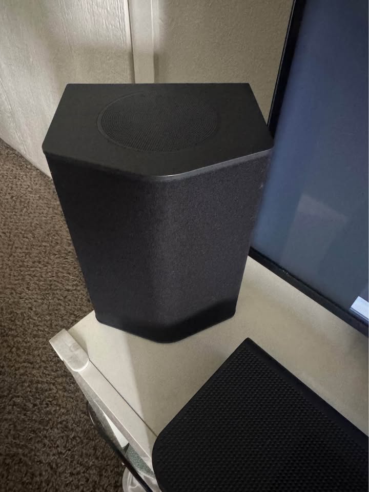 LG S95AR 9.1.5 Dolby Atmos Soundbar w/ Wireless Sub & Rear Speakers