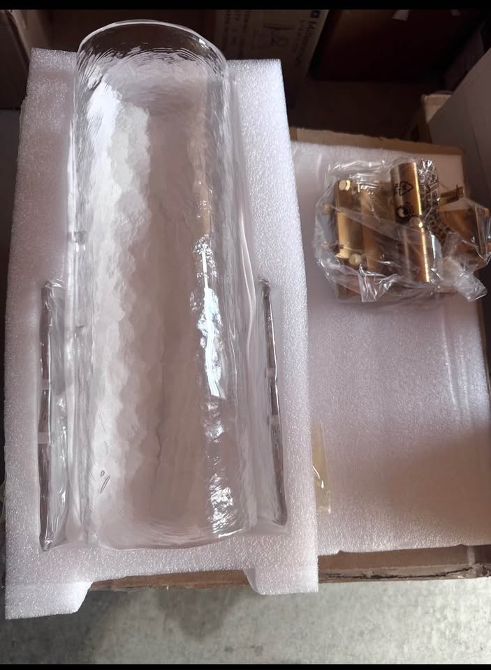 LNC 6.3” 2-Light Brass Glacier Glass Wall Sconce