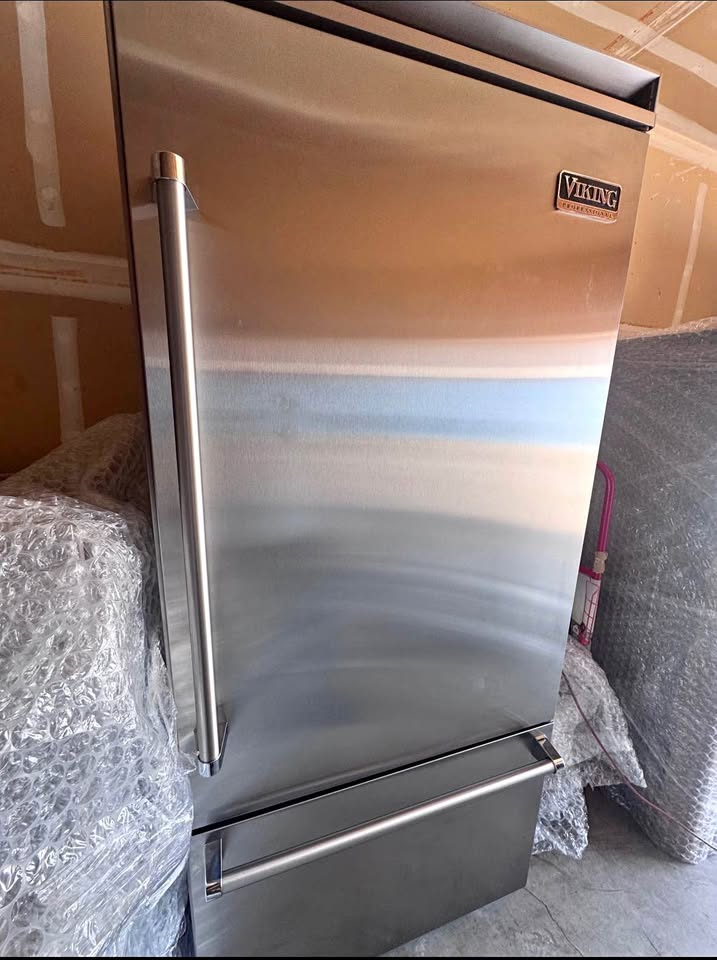Viking 36” Built-In Bottom-Freezer Refrigerator, Stainless Steel