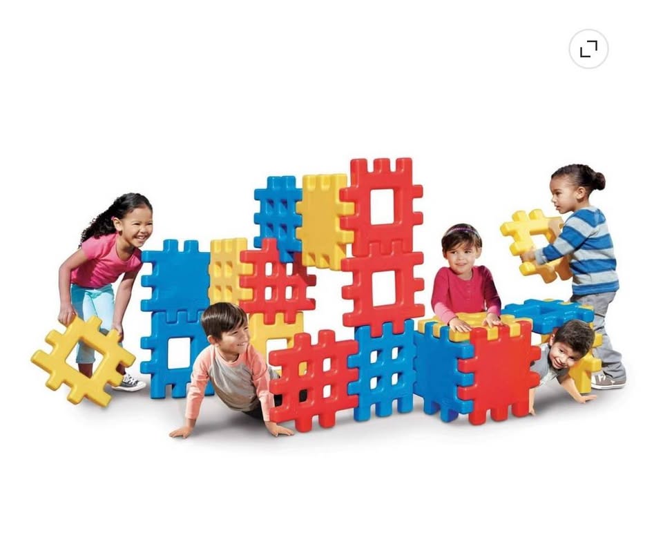 Little Tikes Big Waffle 18-Piece Construction Building Block Set