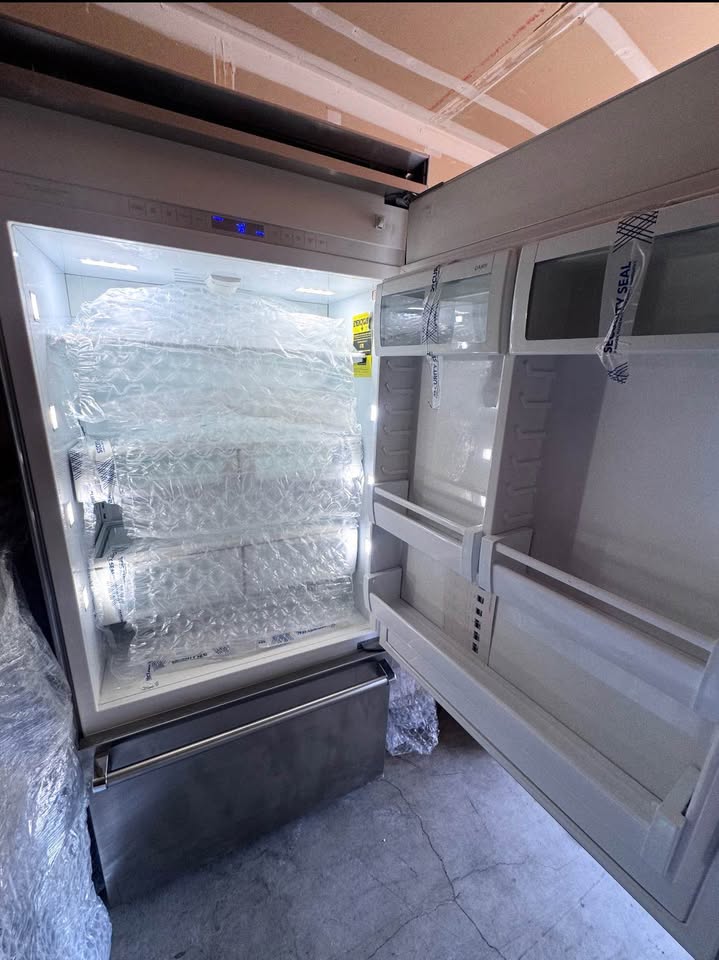Viking 36” Built-In Bottom-Freezer Refrigerator, Stainless Steel