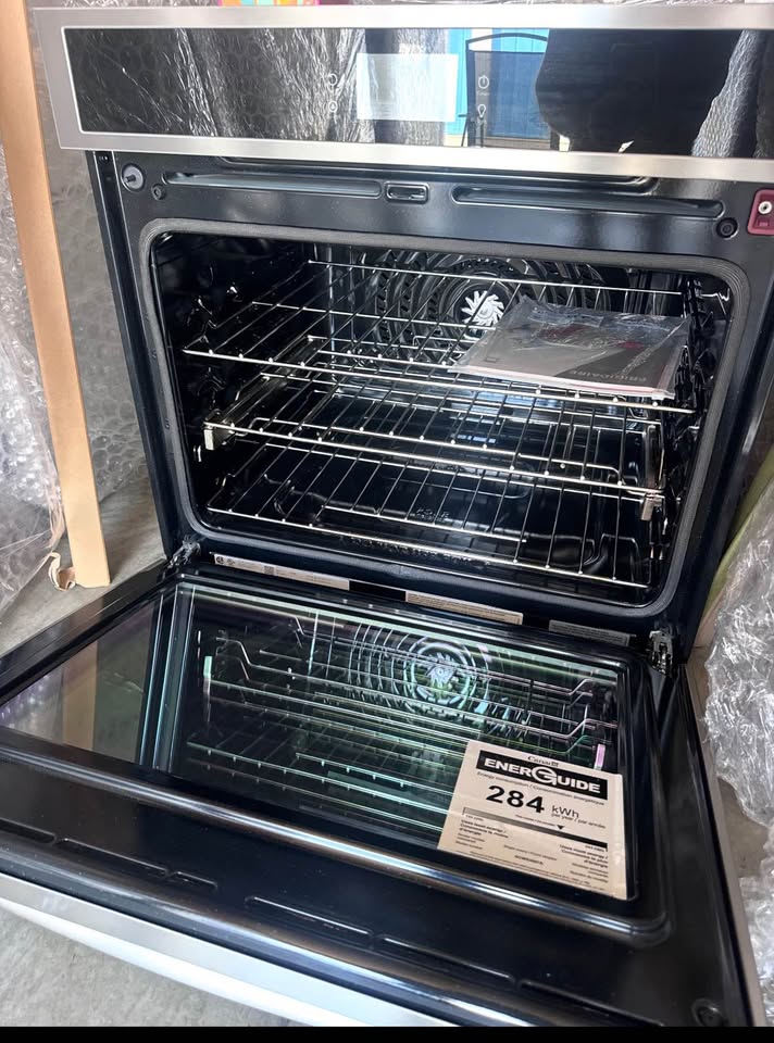 Frigidaire Gallery GCWS3067AF 30” Stainless Steel Electric Wall Oven with Total Convection