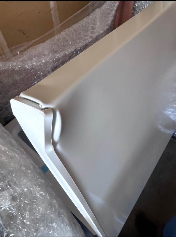 Insignia™ - 10.4 Cu. Ft. Garage-Ready Chest Freezer - White