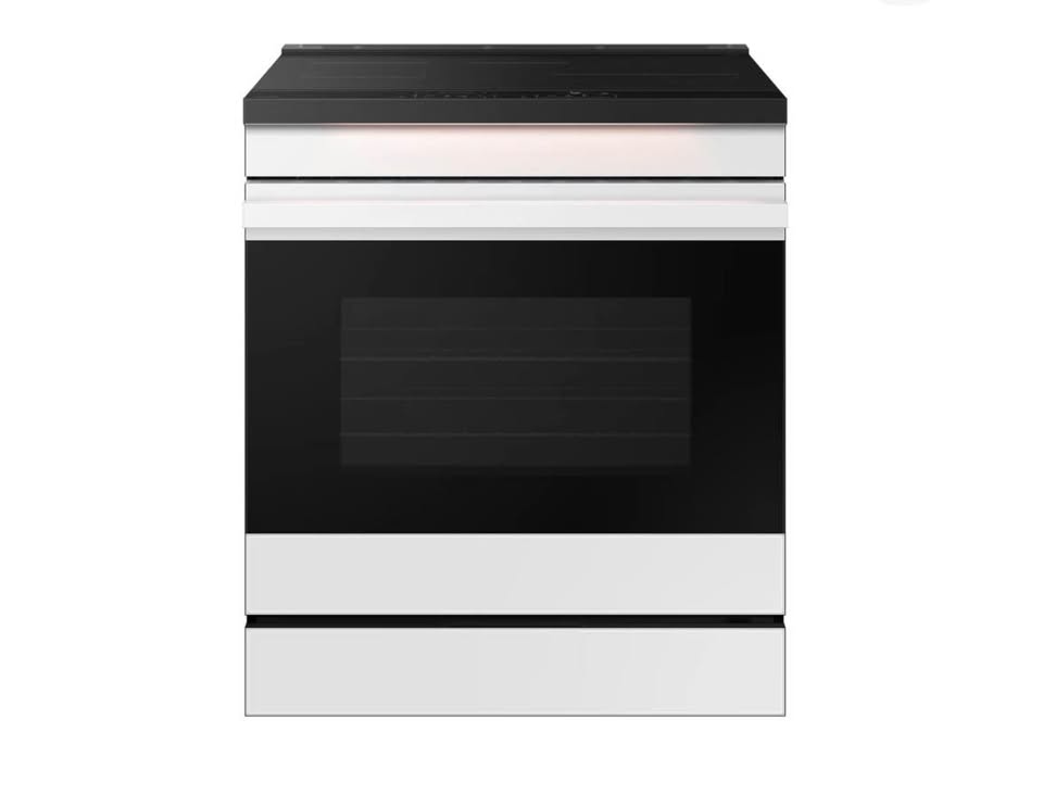 Samsung Bespoke 6.3 cu. ft. Slide-In Induction Range – Air Fry & Wi-Fi