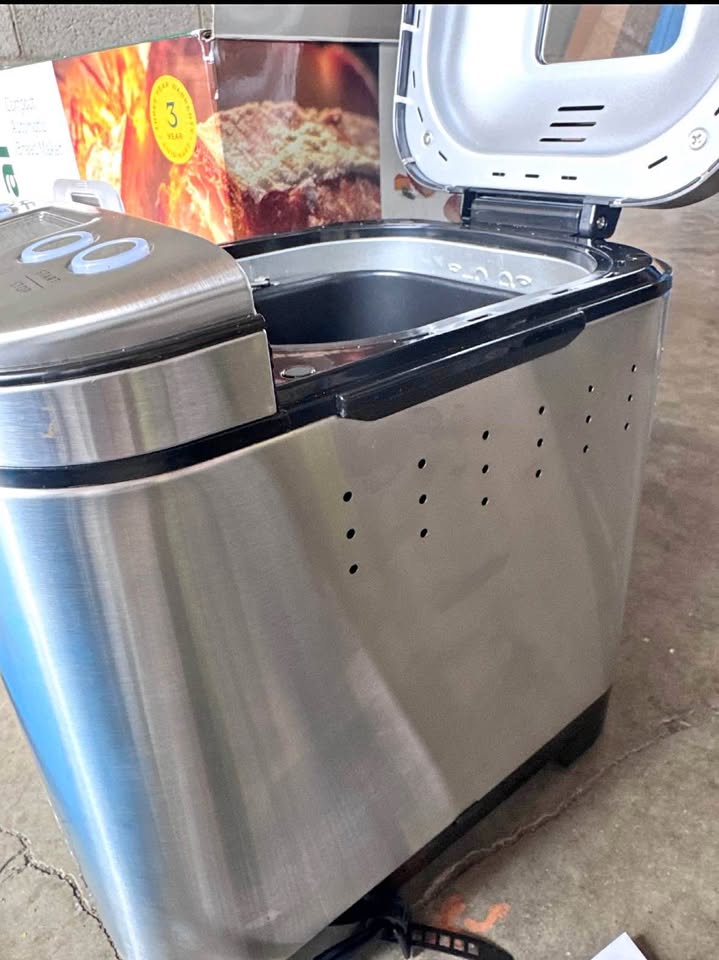 Cuisinart Compact Automatic Bread Maker – Stainless Steel