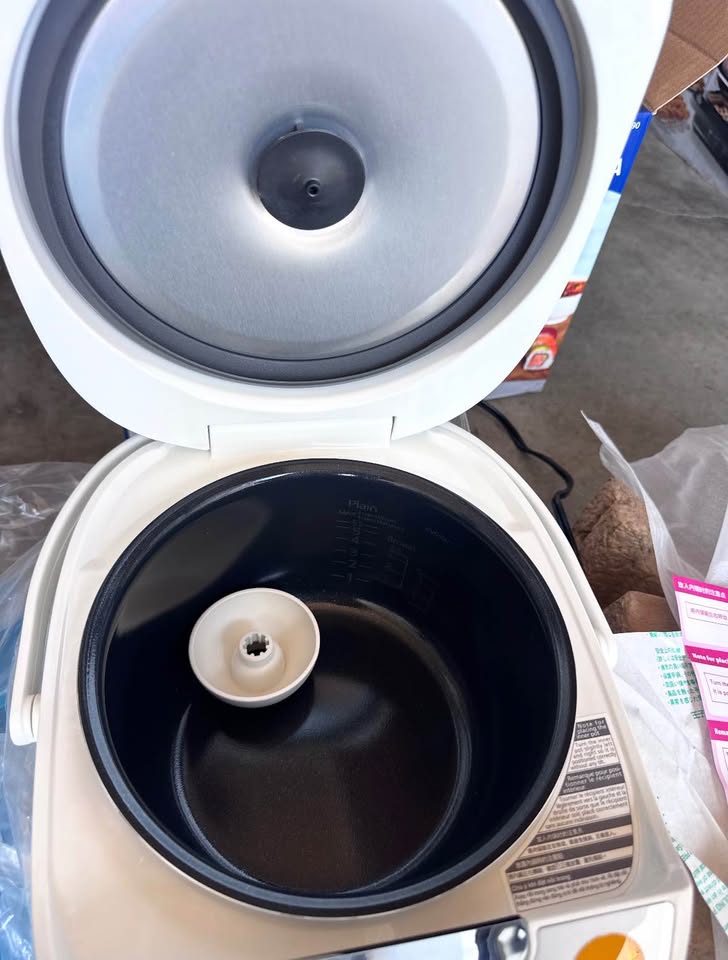 Tiger Rice Cooker & Steamer