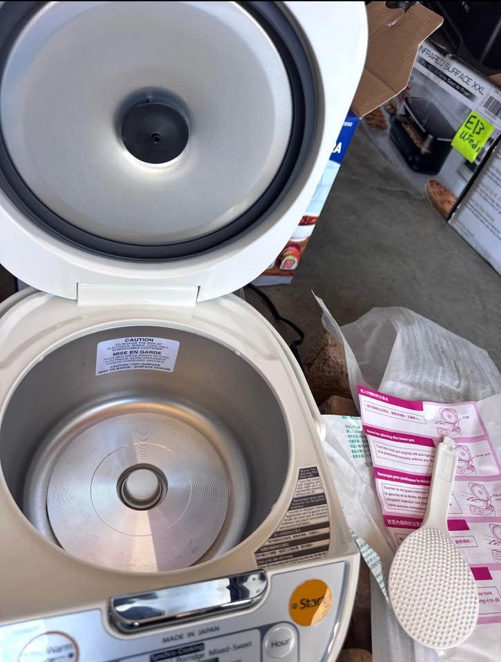 Tiger Rice Cooker & Steamer