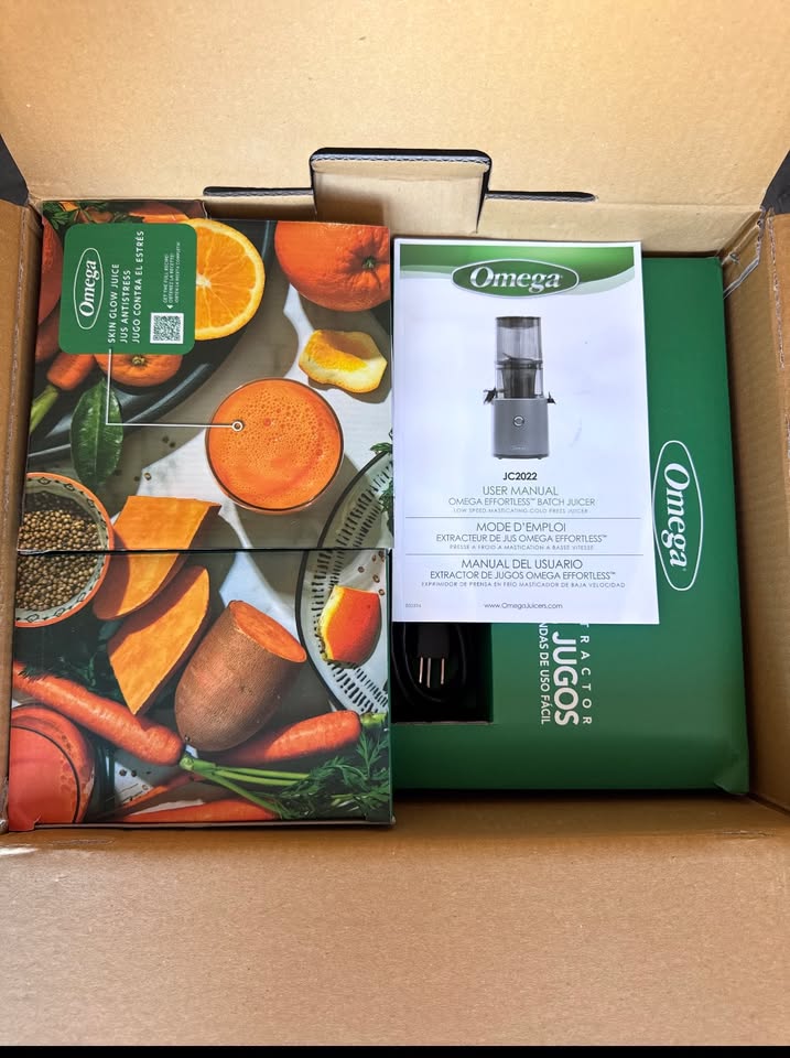 Omega JC2022 Effortless Batch Cold Press Juicer