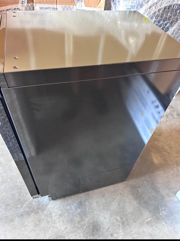 GE Profile 15” Nugget Ice Maker – Panel Ready