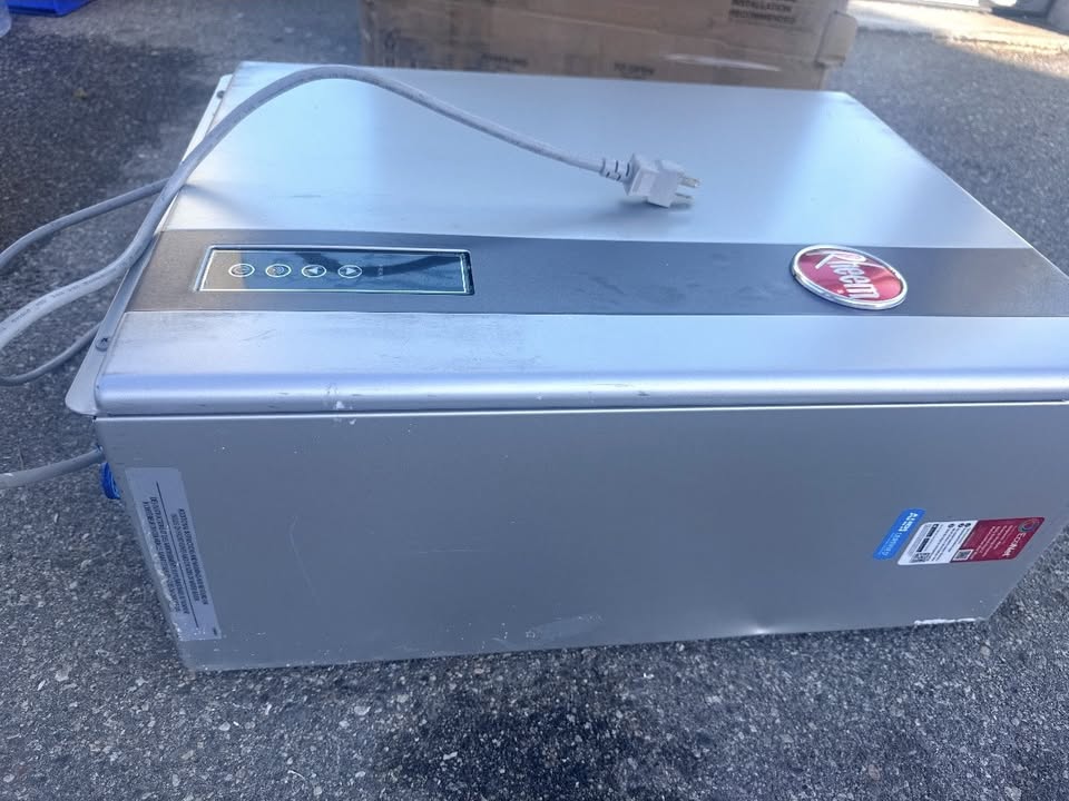 Rheem Performance Platinum 9.5 GPM Indoor/Outdoor Natural Gas Tankless Water Heater