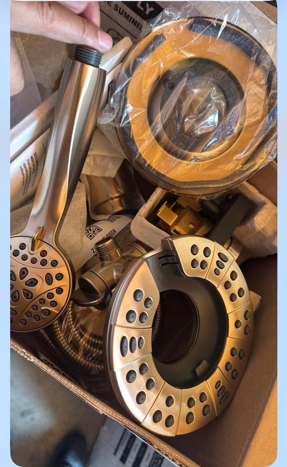 Delta Arvo Gold In2ition Shower Faucet — Champagne Bronze
