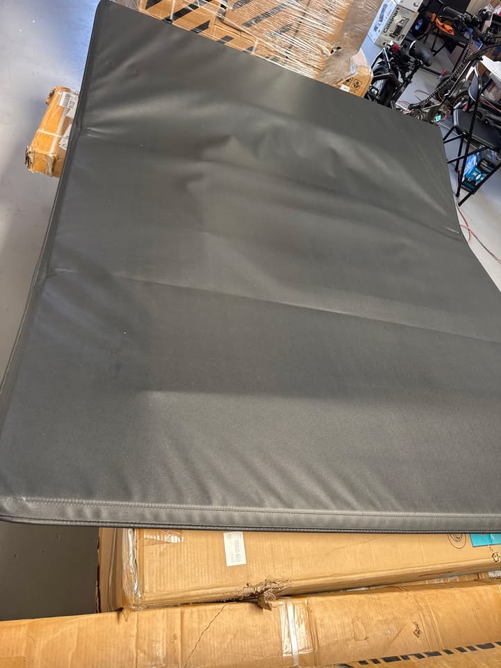 BAK Industries BAKFlip MX4 GEN 3 Hard Folding Tonneau Cover — Ford Super Duty 6'10" Bed